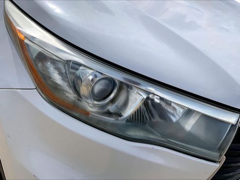 Used 2015 Toyota Highlander XLE FWD image 27