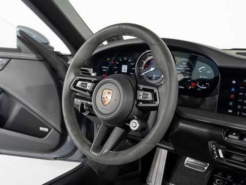Certified 2023 Porsche Macan GTS AWD/4WD image 42