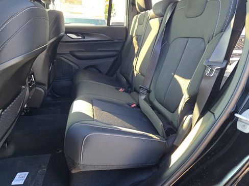 New 2025 Jeep Grand Cherokee Laredo X w/ Luxury Tech Group I AWD/4WD image 19