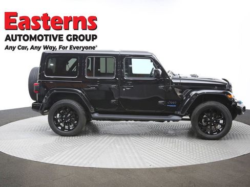 Used 2021 Jeep Wrangler Unlimited Sahara image 46