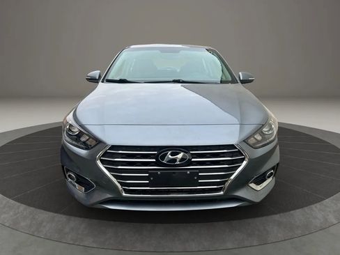 Used 2019 Hyundai Accent Limited image 2