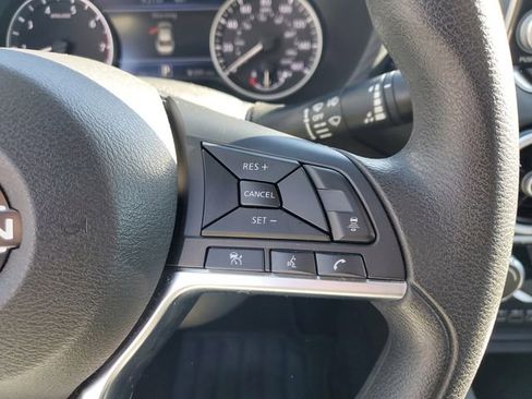 Used 2025 Nissan Sentra SV image 27