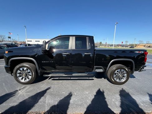 Used 2021 Chevrolet Silverado 2500 Custom w/ Infotainment Package image 5