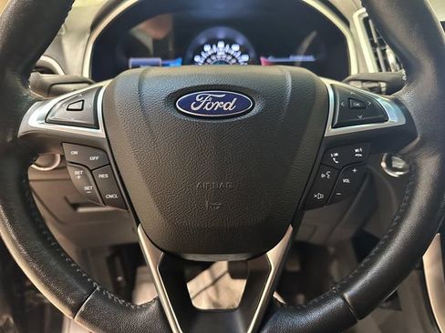 Used 2017 Ford Edge SEL w/ Equipment Group 201A AWD/4WD image 8