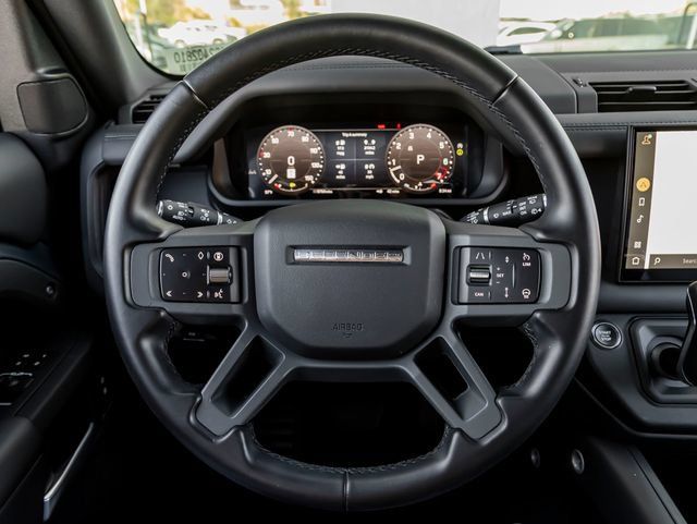 Used 2025 Land Rover Defender 110 S AWD/4WD image 18