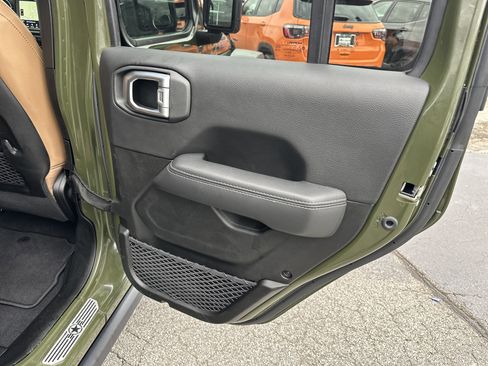 Used 2023 Jeep Wrangler Unlimited Rubicon 4xe w/ Safety Group image 20