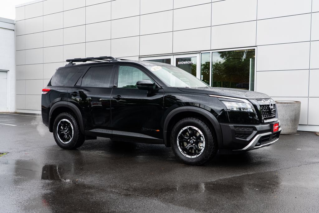 Used 2025 Nissan Pathfinder Rock Creek AWD/4WD image 30
