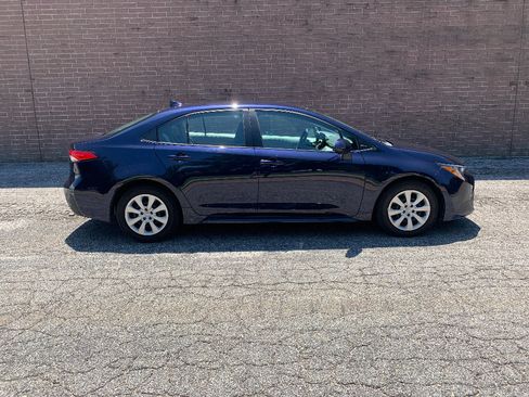 Used 2024 Toyota Corolla LE FWD image 6