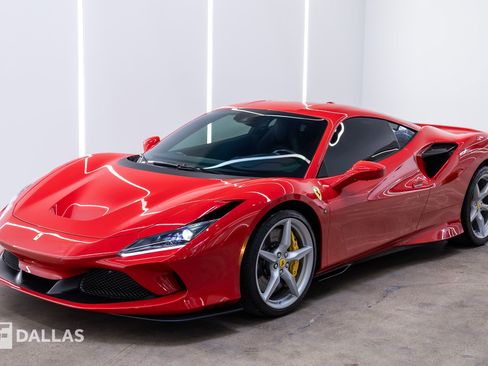 Used 2022 Ferrari F8 Tributo RWD image 8