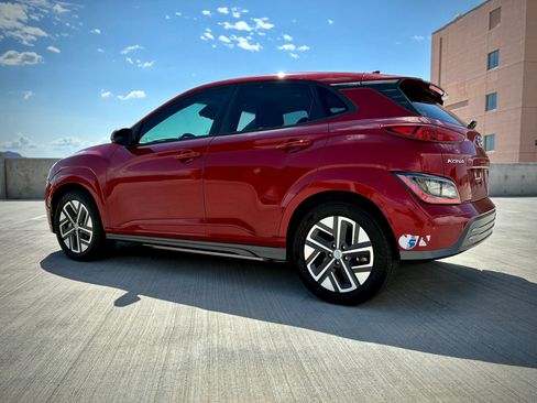 Used 2022 Hyundai Kona SEL w/ Convenience Package FWD image 7