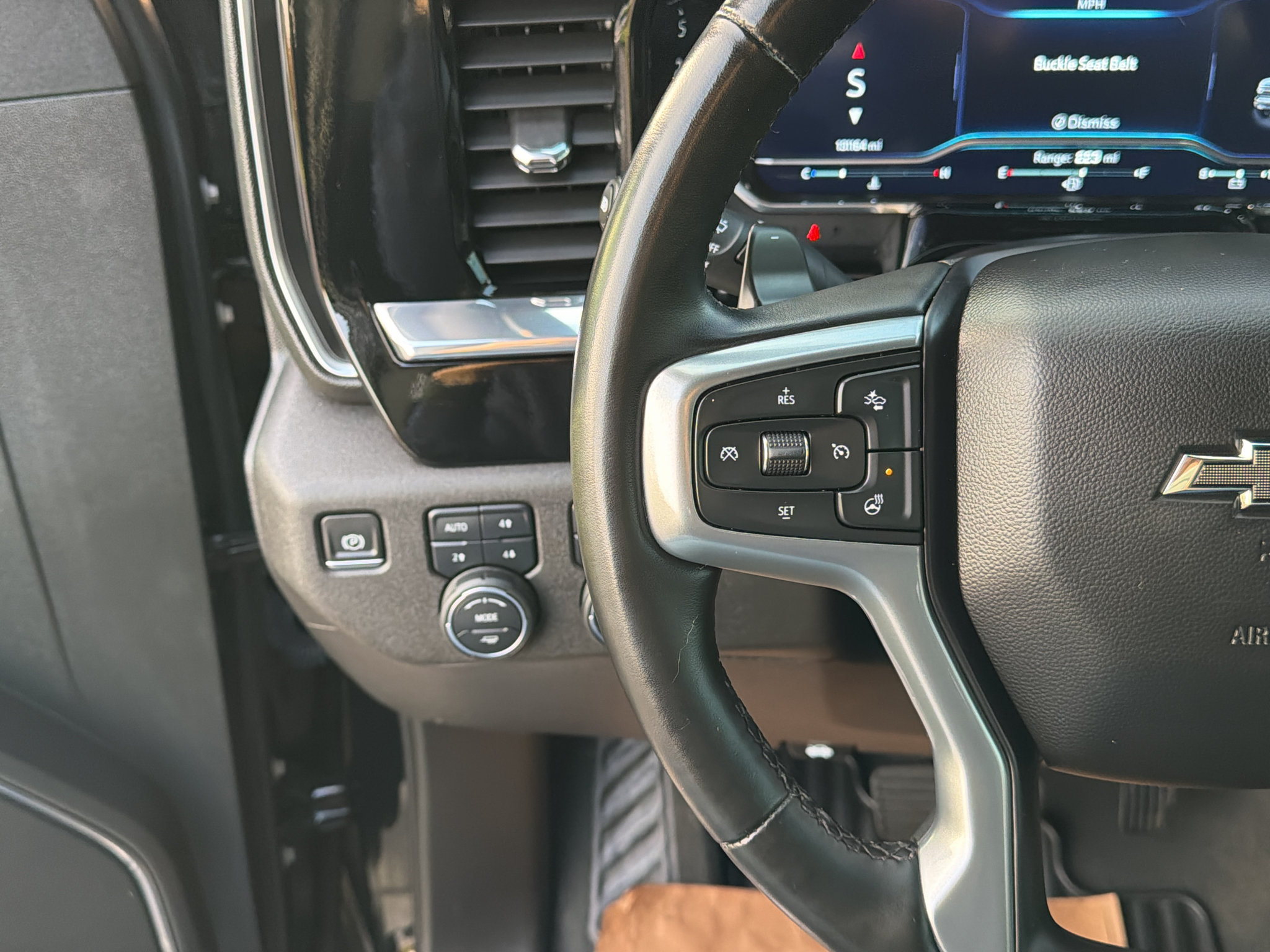 Used 2023 Chevrolet Silverado 1500 RST w/ Convenience Package II AWD/4WD image 31