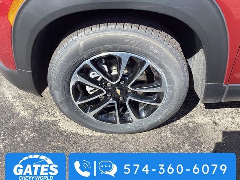Used 2024 Chevrolet TrailBlazer LT w/ LT Cold Weather Package image 32
