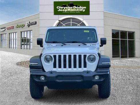 Used 2021 Jeep Wrangler Unlimited Sport AWD/4WD image 2