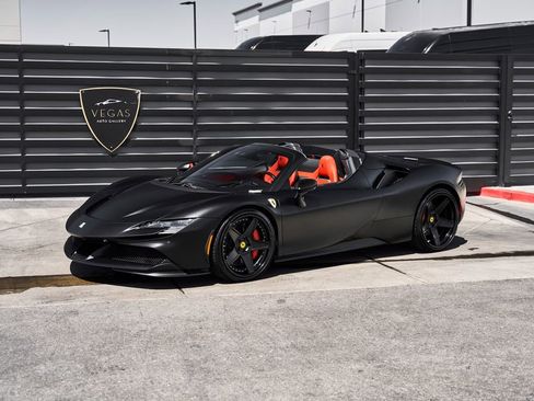 Used 2024 Ferrari SF90 Spider AWD/4WD image 5