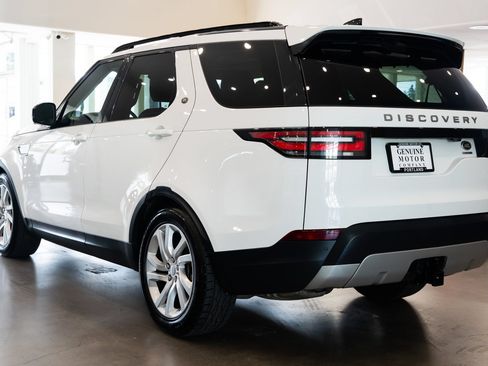 Used 2017 Land Rover Discovery HSE AWD/4WD image 6
