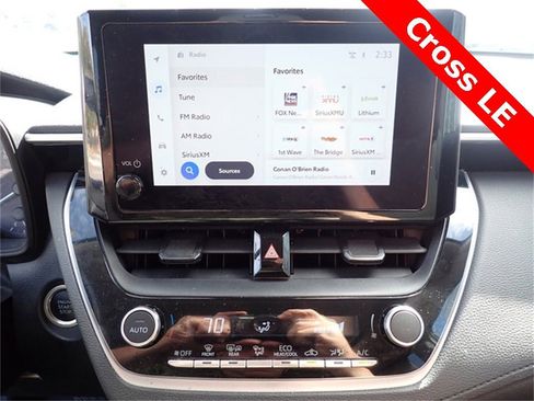 Certified 2023 Toyota Corolla Cross LE image 31