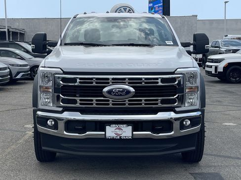 New 2025 Ford F450 XL image 2