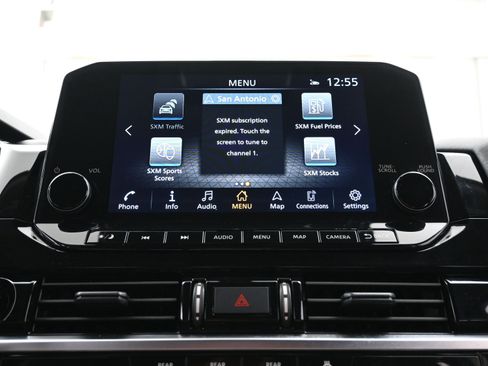 Used 2025 Nissan Pathfinder SL image 32