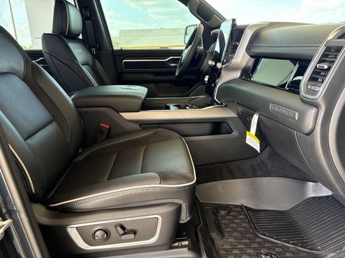 New 2026 RAM 1500 Laramie w/ Night Edition AWD/4WD image 19