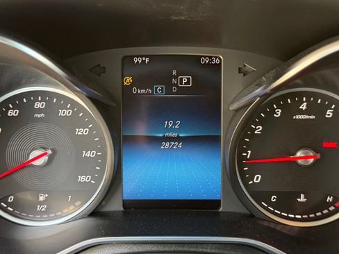 Used 2022 Mercedes-Benz GLC 300 image 30