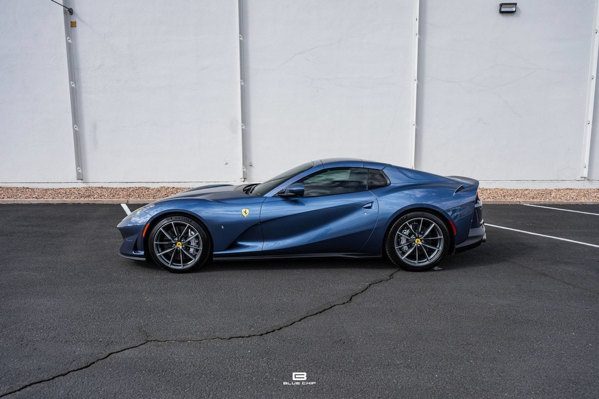 Used 2021 Ferrari 812 GTS RWD image 2