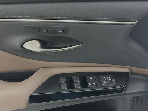 Used 2023 Lexus ES 350 350 w/ Premium Package image 17