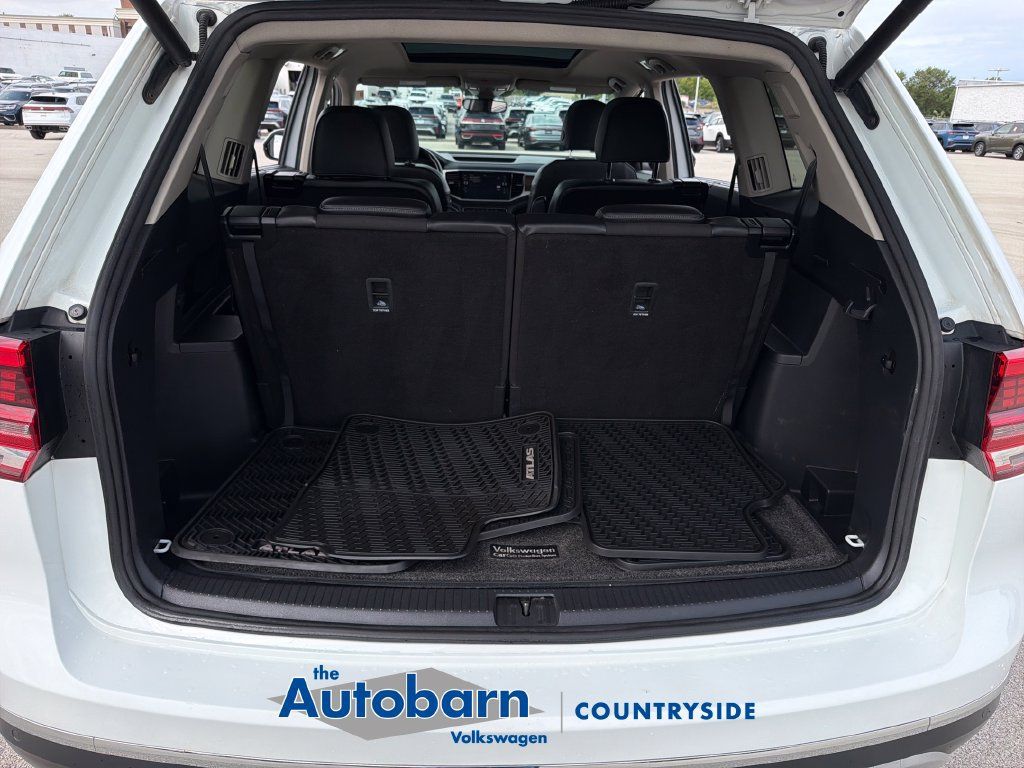 Used 2019 Volkswagen Atlas SEL Premium AWD/4WD image 32