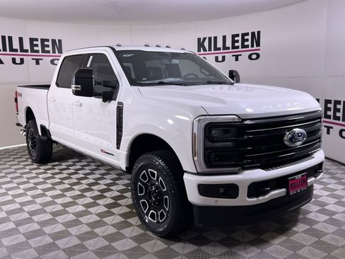 New 2025 Ford F350 Platinum w/ FX4 Off-Road Package image 9