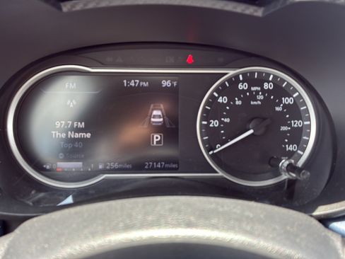 Used 2025 Nissan Versa SV FWD image 22