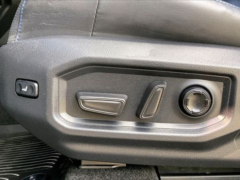 Used 2023 Toyota Sequoia Platinum AWD/4WD image 35