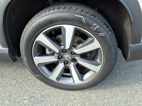 Used 2023 Honda Pilot Elite image 9