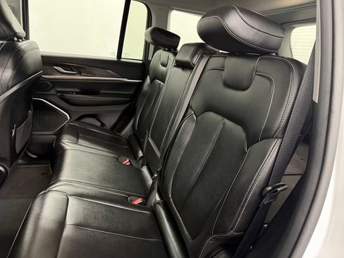 Used 2023 Jeep Grand Cherokee 4WD 4xe image 52