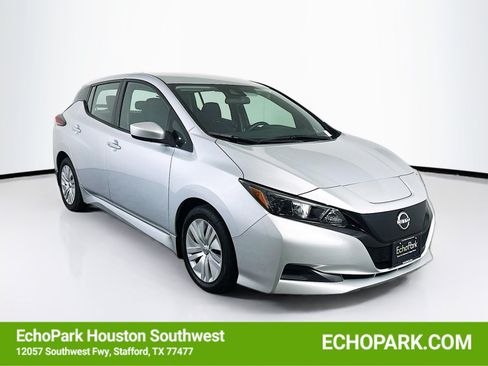Used 2024 Nissan Leaf S FWD image 1