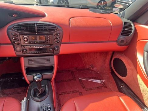 Used 1999 Porsche Boxster image 16