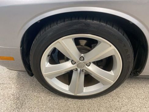 Used 2013 Dodge Challenger R/T w/ Blacktop Pkg RWD image 10