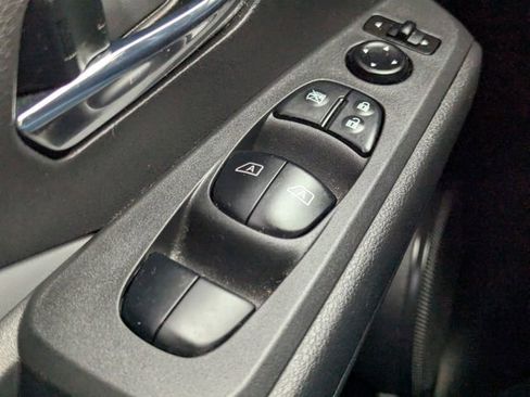 Used 2024 Nissan Kicks SR w/ SR Premium Package image 22