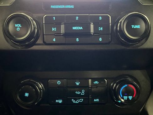 Used 2019 Ford F150 XL w/ Equipment Group 101A Mid AWD/4WD image 39