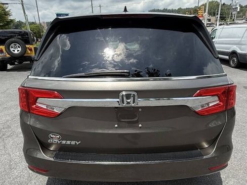 Used 2019 Honda Odyssey EX image 3