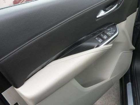 Used 2019 Cadillac XT4 Luxury w/ Cold Weather Package image 23