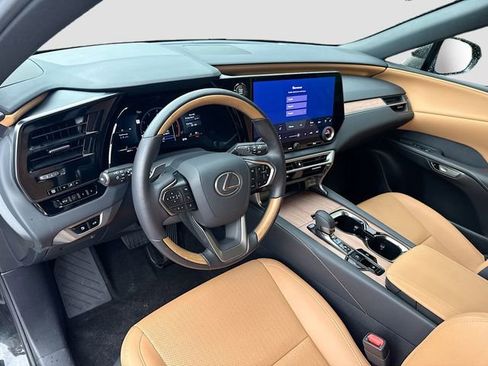 Used 2025 Lexus RX 350 Premium w/ Accessory Package (Z1) FWD image 27