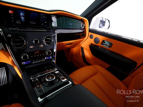Certified 2025 Rolls-Royce Cullinan image 16