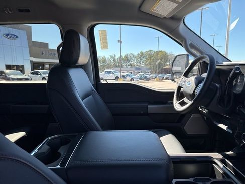 New 2026 Ford F250 Lariat image 15