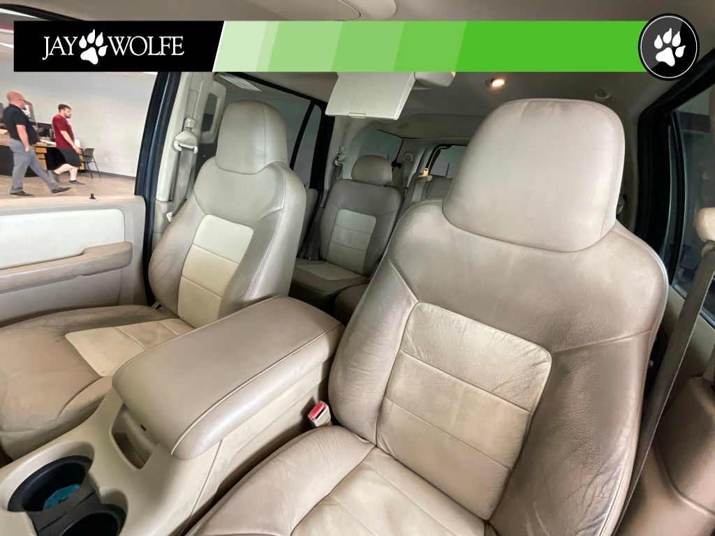 Used 2003 Ford Expedition Eddie Bauer RWD image 10