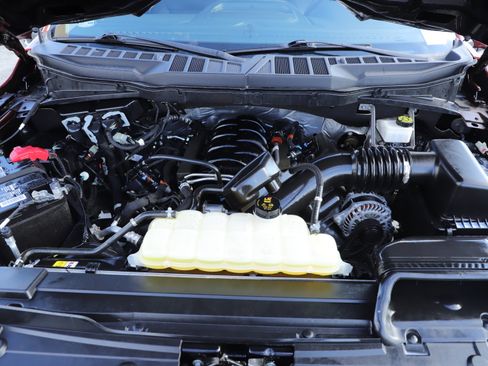 Used 2023 Ford F150 Lariat w/ Trailer Tow Package image 12