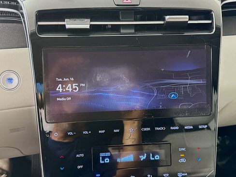 Used 2024 Hyundai Tucson SEL w/ Convenience Package FWD image 18