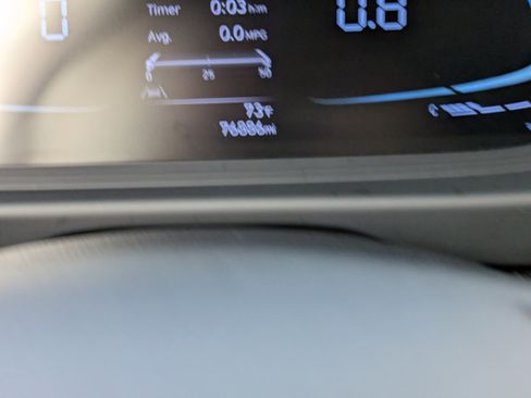 Used 2023 Hyundai Venue Limited image 25