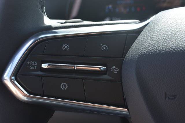 New 2027 Chevrolet Equinox LT FWD image 19