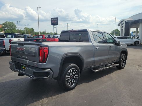 Used 2021 GMC Sierra 1500 AT4 w/ AT4 Value Package AWD/4WD image 4