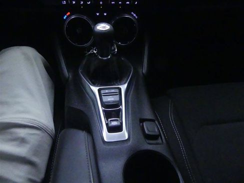 Used 2019 Chevrolet Camaro LT RWD image 15