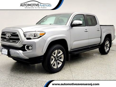 Used 2016 Toyota Tacoma Limited w/ Towing Package AWD/4WD image 1